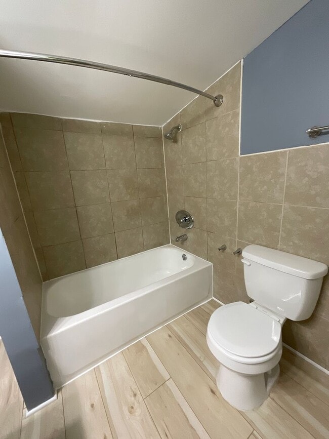 Building Photo - 12602 Thornhurst Ave