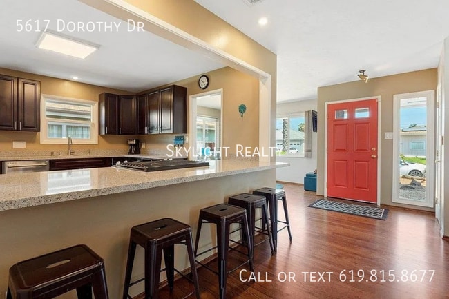 Building Photo - 5617 Dorothy Dr