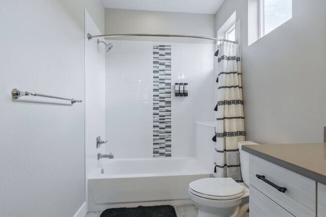 Building Photo - 6029 Benton St