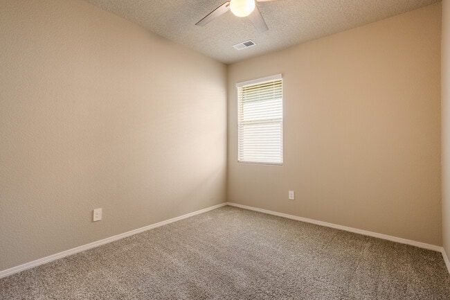 Building Photo - 10717 Aspiration Ln SW