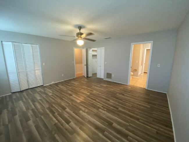 Building Photo - 3 Bedroom 2 Bath home in New Smyrna Beach for RENT!