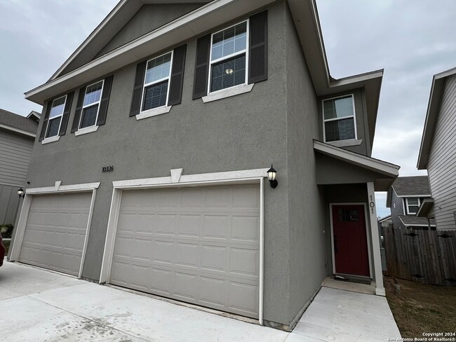 Primary Photo - 10326 Candlewood Wy