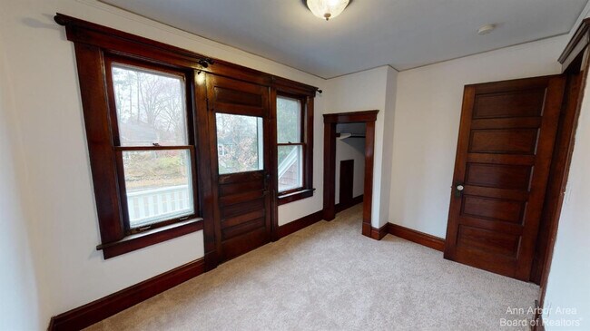 Building Photo - 1705 Jackson Ave