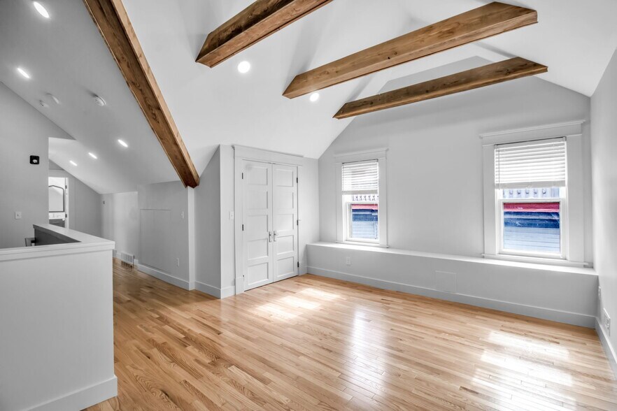 Building Photo - 349 Elmwood Ave