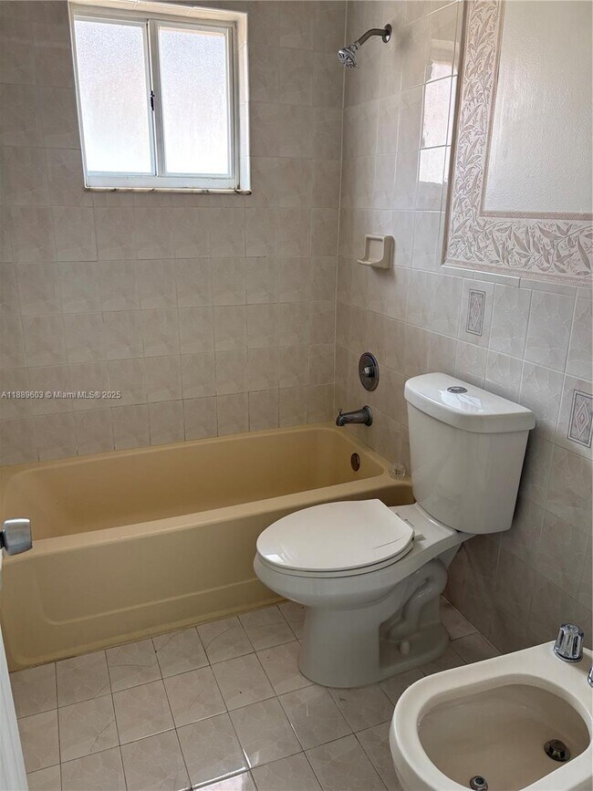 Building Photo - 2258 W 74th St