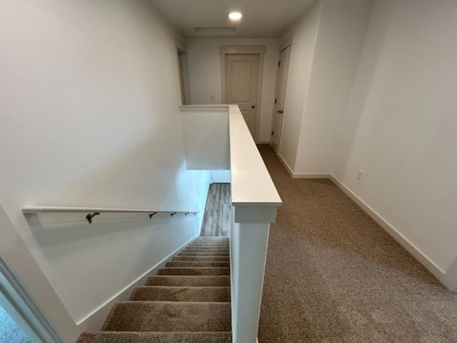 Building Photo - 829 S Camas Ln