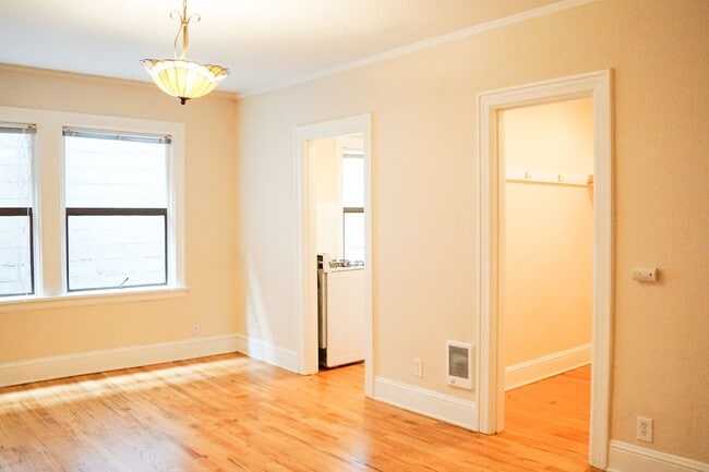 Building Photo - Charming NW Studio Close to Providence Par...