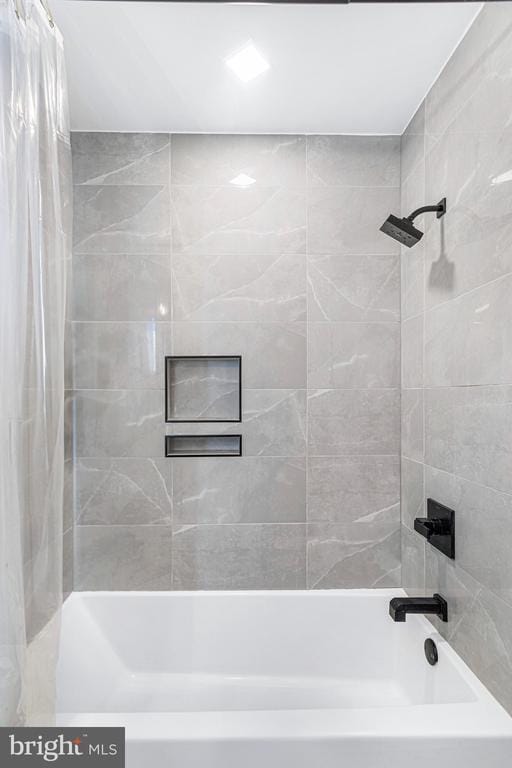 Building Photo - 1028 Bladensburg Rd NE