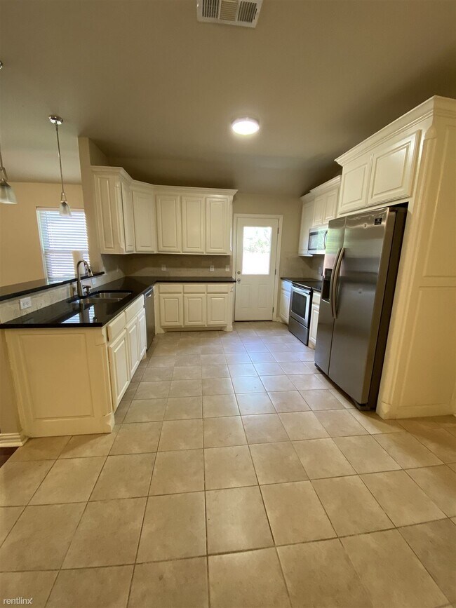 Building Photo - 3 br, 2 bath House - 1705 Carverly Drive