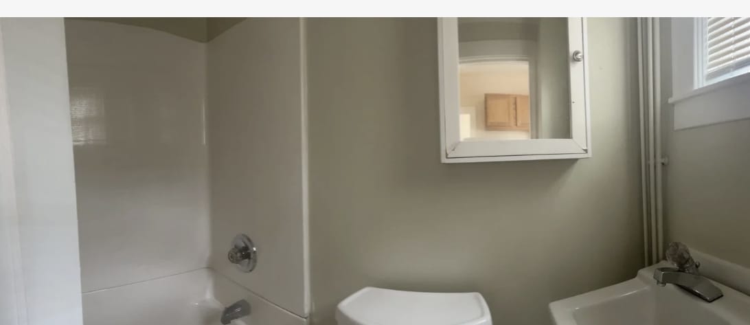 Building Photo - 24 Loomis St