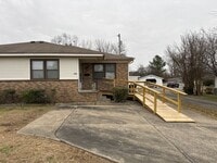 Building Photo - 2 bedroom 1 bath duplex in Lone Oak