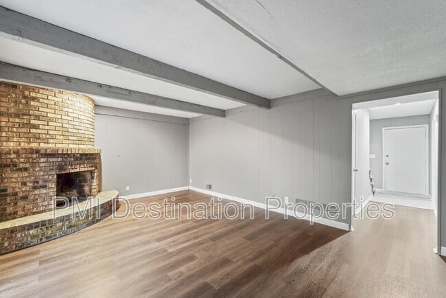 Building Photo - 16306 W 141st Terrace