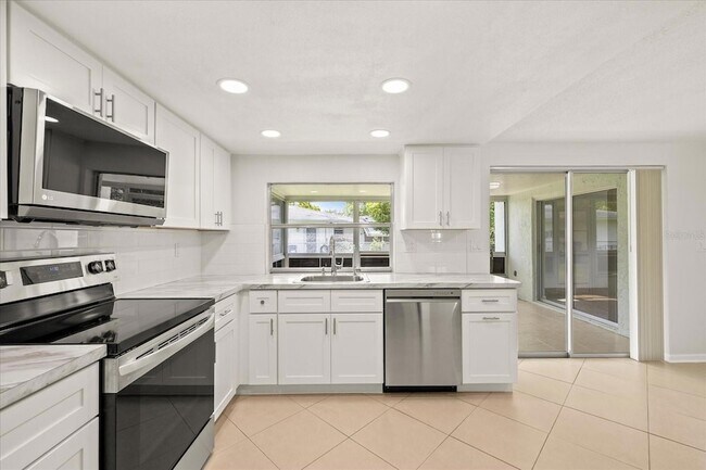 Building Photo - 7751 Cherrytree Ln