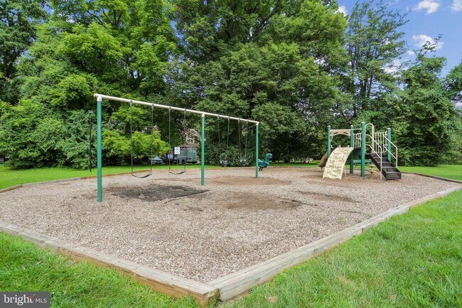 Building Photo - 11416 Empire Ln