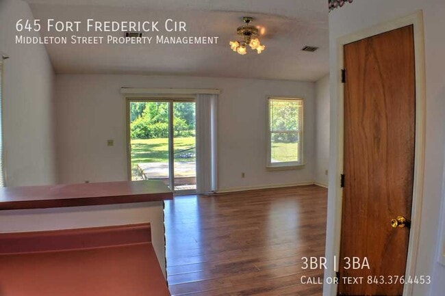 Building Photo - 645 Fort Frederick Cir