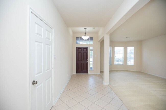 Building Photo - 7427 Boerne Creek Dr