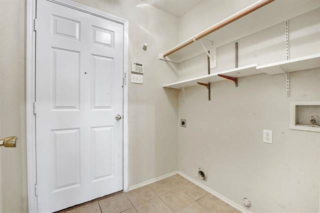 Building Photo - 1708 Windcastle Dr