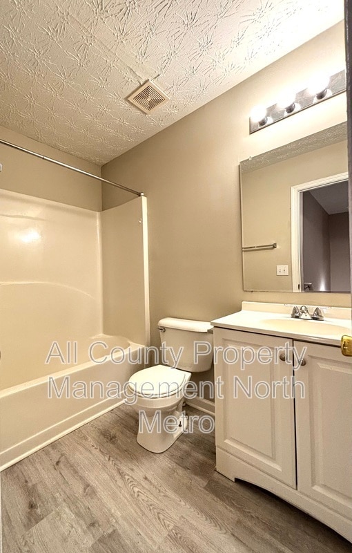 Building Photo - 289 Silver Ridge Dr