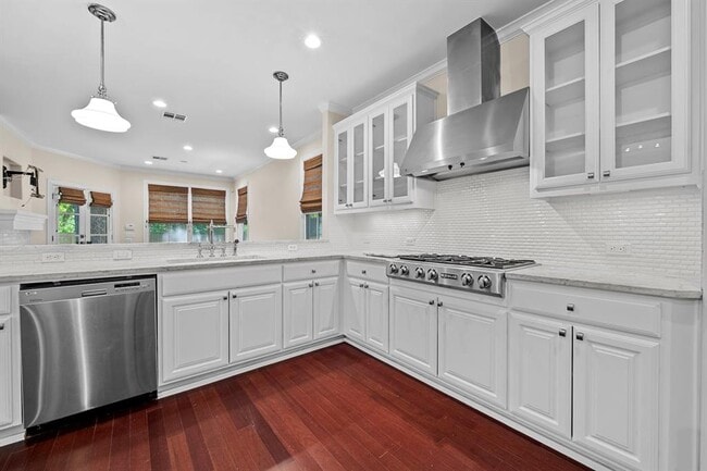 Building Photo - 4513 Avenue F