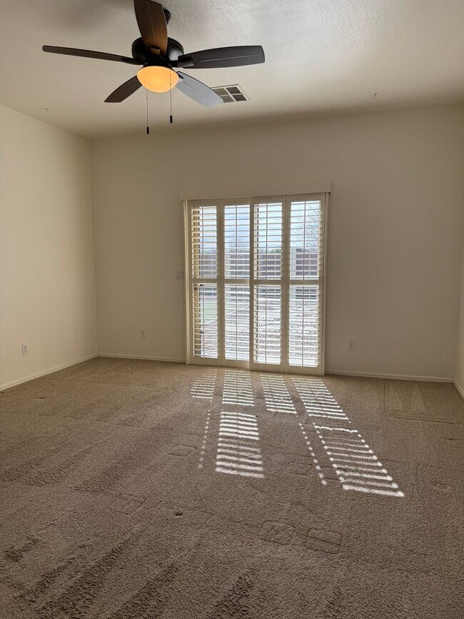 Building Photo - Beautiful 3 Bedroom + Office/Den In Highlands Ranch, Chino Valley