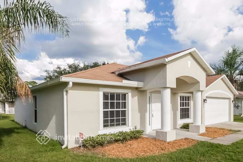 Building Photo - 3228 N Biscayne Dr