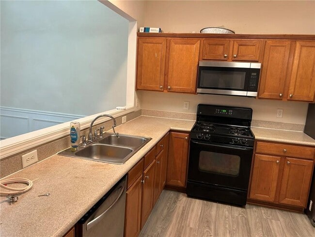 Building Photo - 2063 Hailston Dr NW