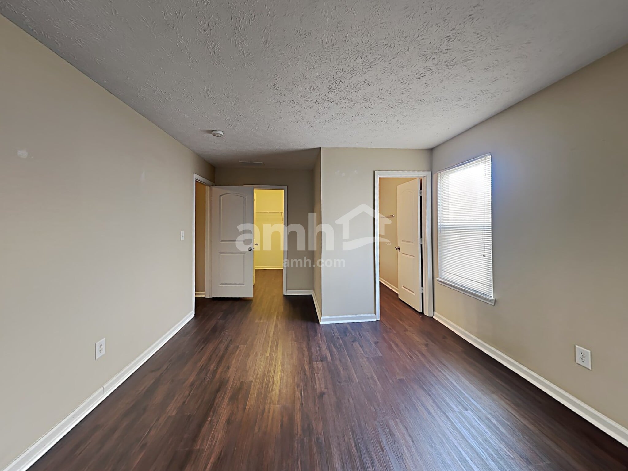 Building Photo - 7276 Burlat Ln