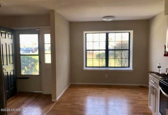 Building Photo - 1004 Arlington Dr