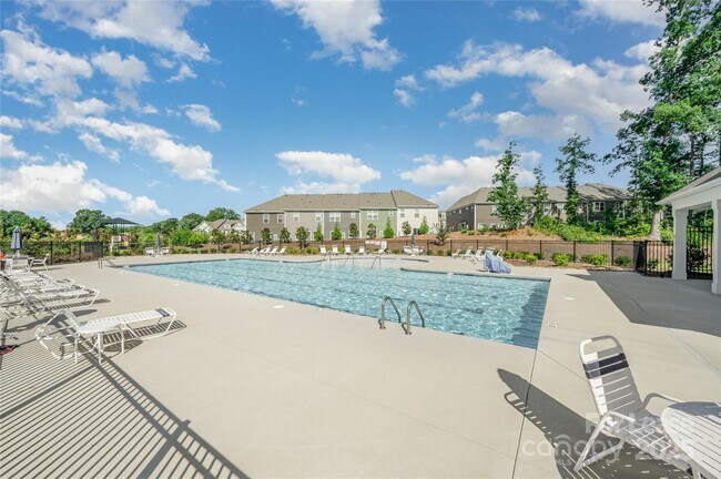Building Photo - 3220 Lilac Grove Dr