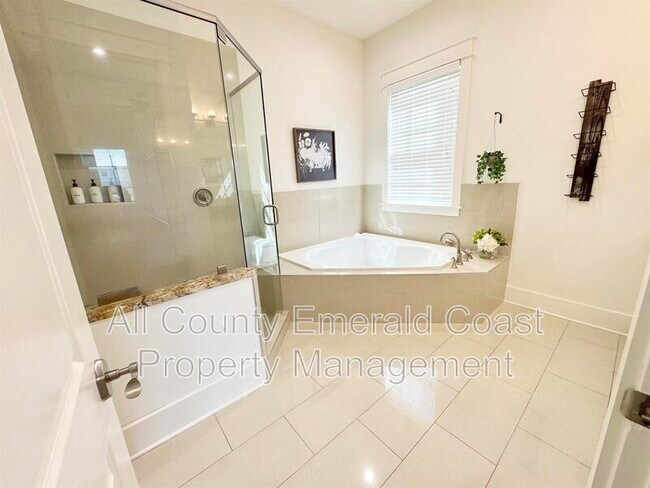 Building Photo - 50 Cinnamon Fern Lane