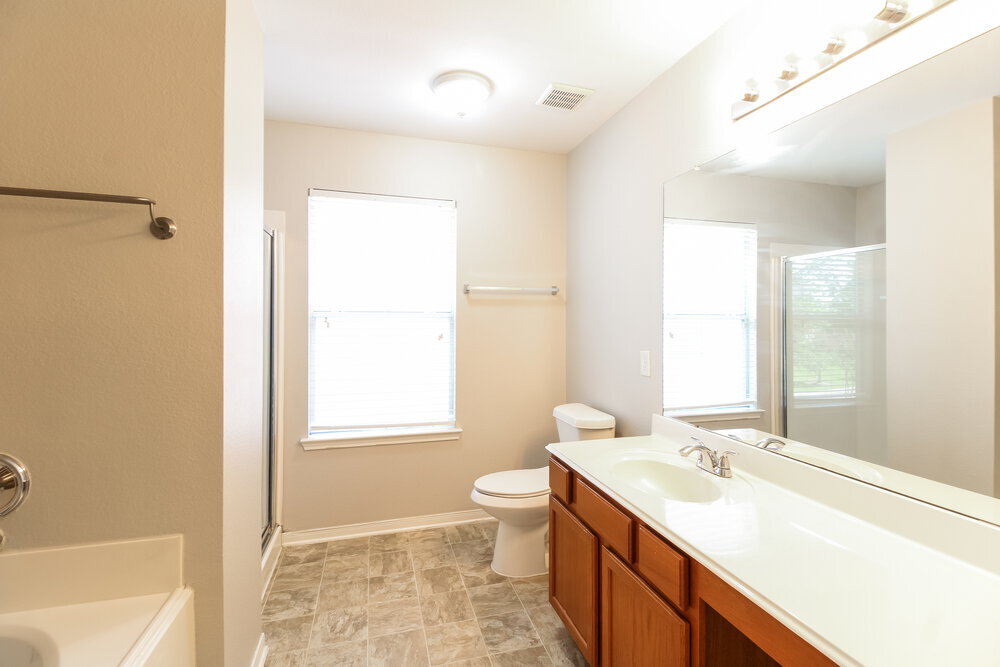 Building Photo - 11823 Princess Garden Way