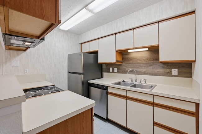 Building Photo - 1433 Cedar Post Ln