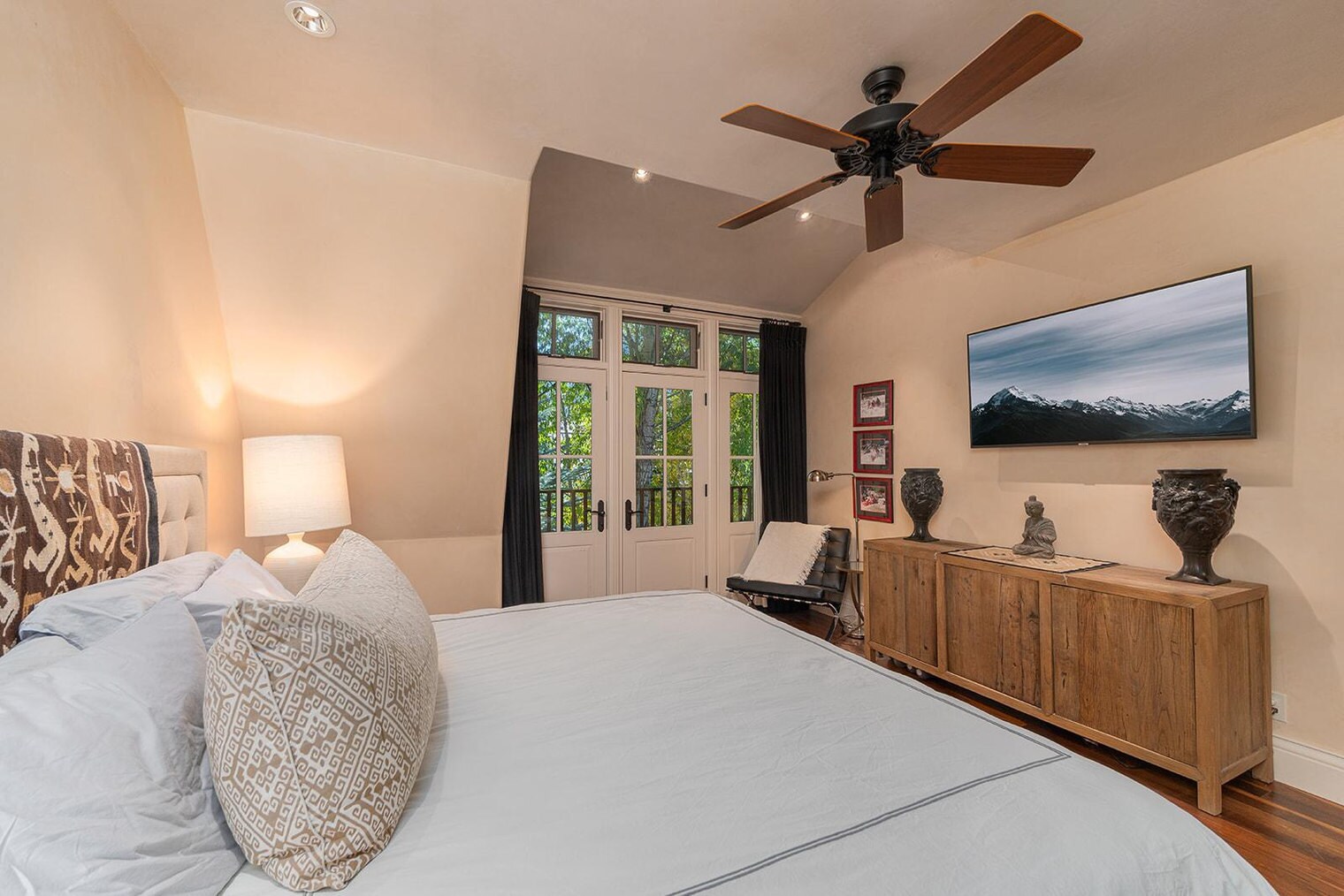 Building Photo - 605 W Colorado Ave