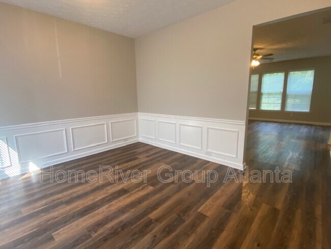 Building Photo - 3855 Shenfield Dr