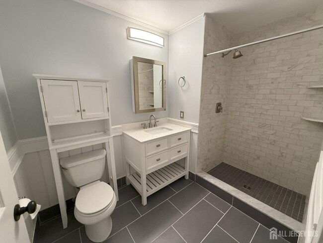 Building Photo - 38 Cheverny Ct