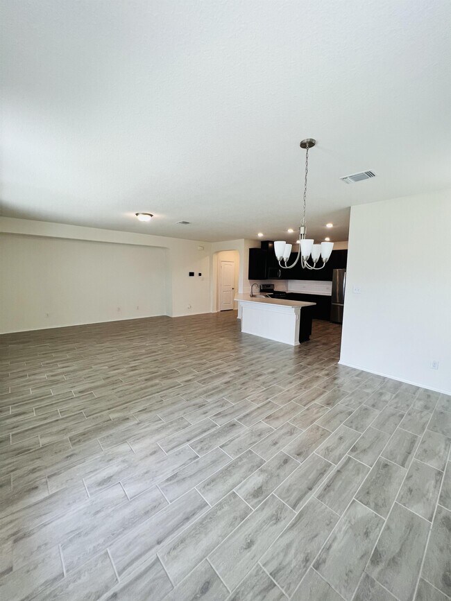 Building Photo - 6229 Mantalcino Dr