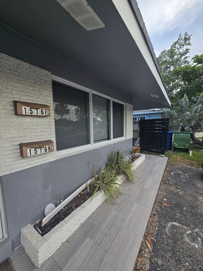 Building Photo - 1516 NW 7th Ave