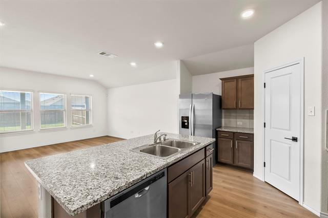 Building Photo - 936 Alton Dr