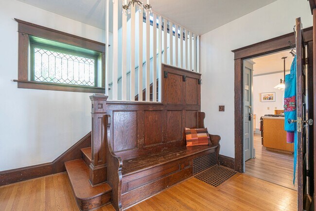 Building Photo - Charming Sabin Craftsman with Fenced Yard, Deck, and More!