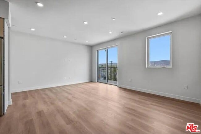 Building Photo - 8867 Alcott St