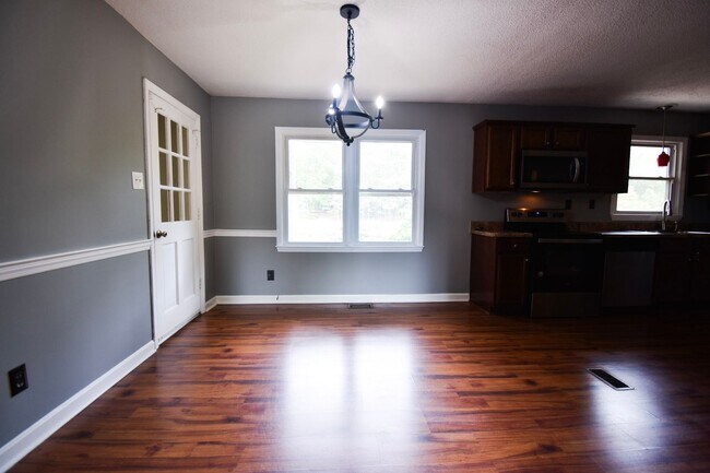 Building Photo - COMING SOON-4 Bedroom, 2.5 Bathroom Home- Pets Allowed