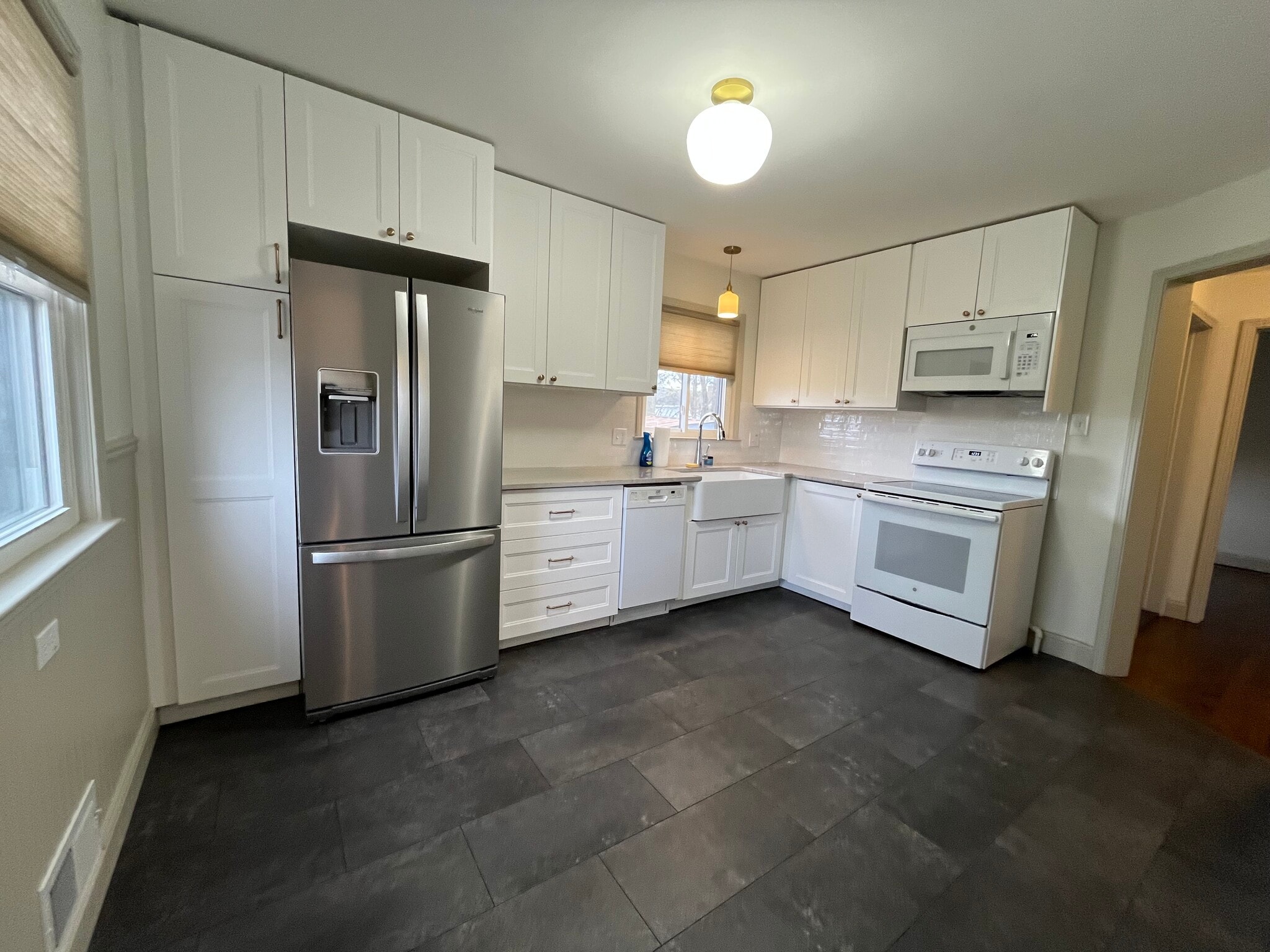 Building Photo - 9928 Shadyside St