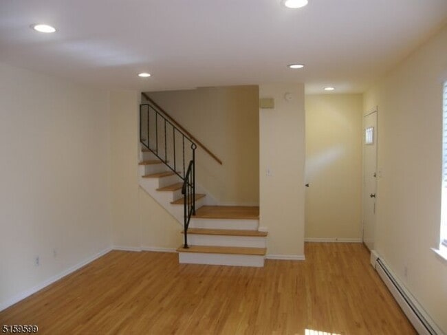 Building Photo - 768 Springfield Ave