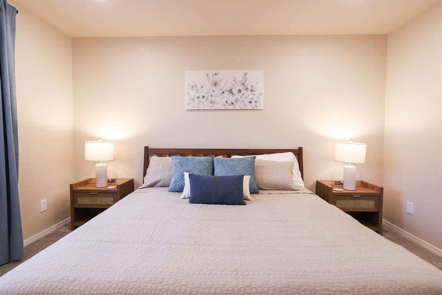 Building Photo - 717 E Elgin St