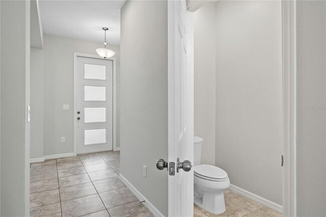 Building Photo - 8019 Glenlloyd Ave