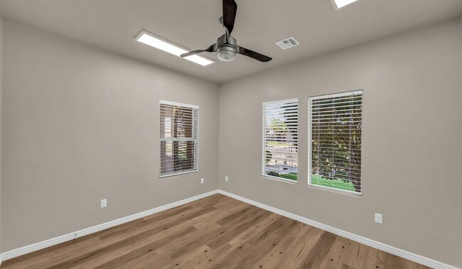Building Photo - 3321 S 300 W
