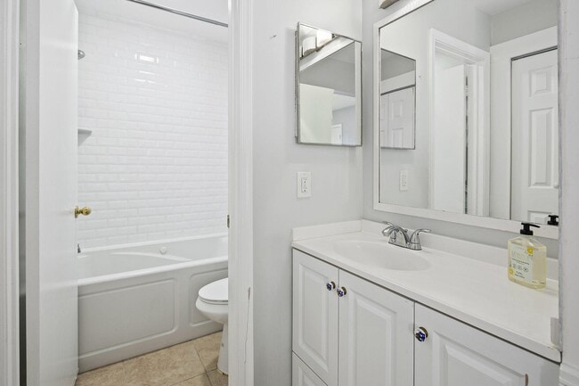 Building Photo - 3151 Covewood Ct
