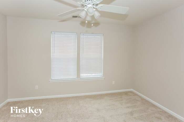 Building Photo - 143 Ashmont Dr