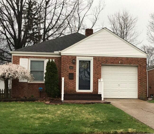 Primary Photo - 2411 Fortune Avenue