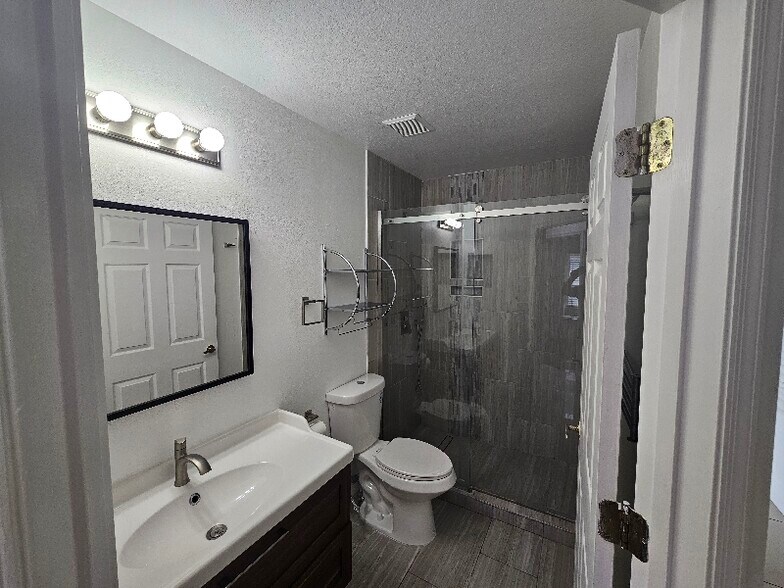 Building Photo - 12786 Maribou Cir